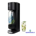  دستگاه سودا ساز آی سودا ECO در کنار یک لیوان سودا لیمویی